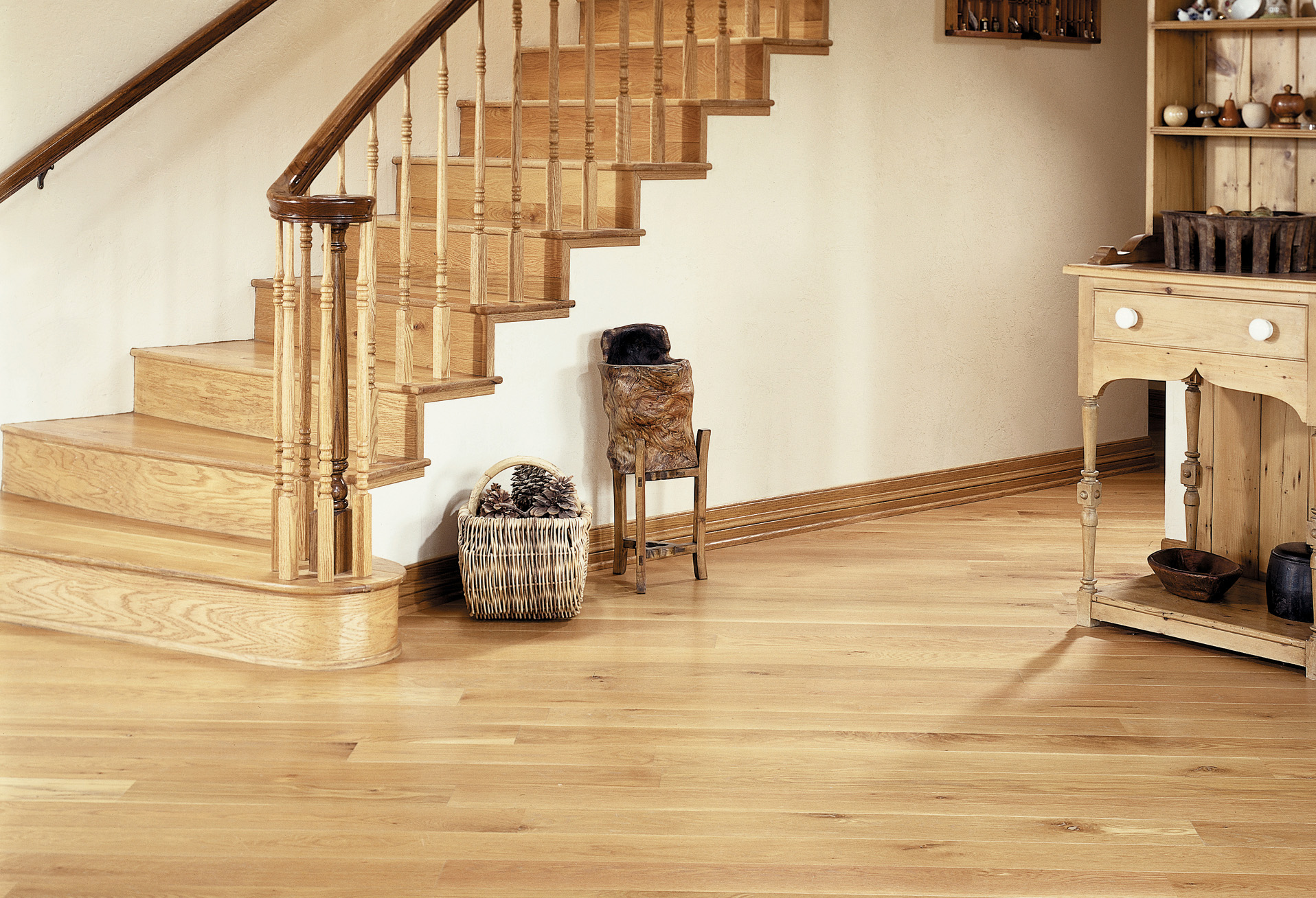 How can a wooden staircase benefit your home? - Abbott-Wade